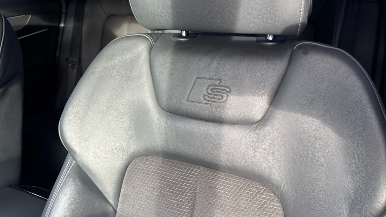 Audi A6 40 TDI S Line 4dr S Tronic Diesel Saloon